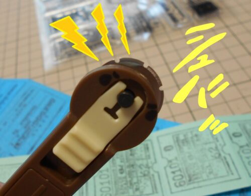 コラージュチケット作り (1) カッター
