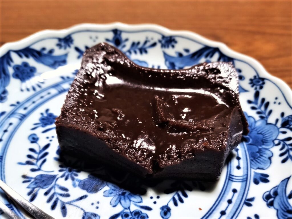 野菜×炭火アンフィニ infini　バレンタイン100個限定ガトーショコラ　フォンダンショコラにもなる濃厚なケーキ