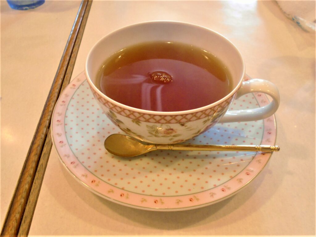 甲府　ダン珈琲店のメニュー　紅茶