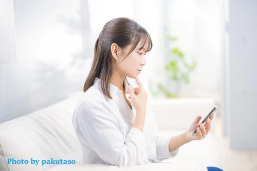 スマホ　女性