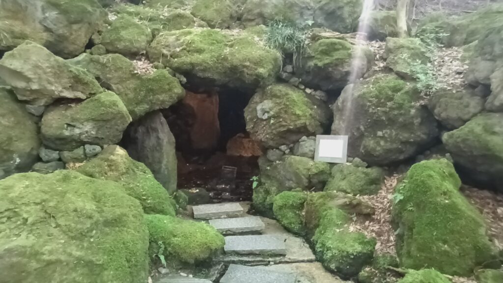 山梨県 河口湖 久保田一竹美術館