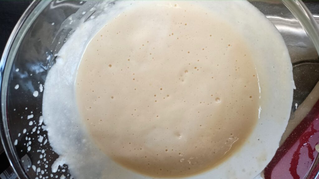 ベルギーワッフル ブリュッセル風 メレンゲとイースト菌で作る生地