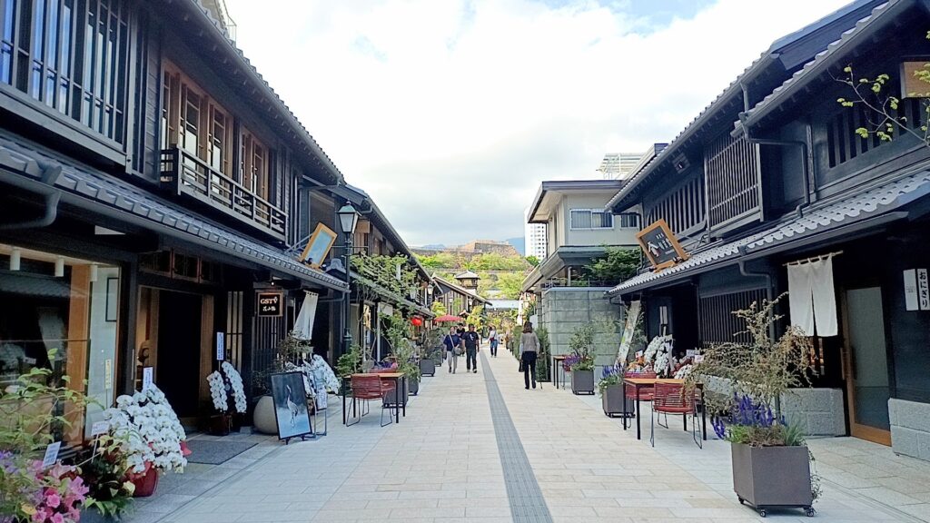 甲府 花小路