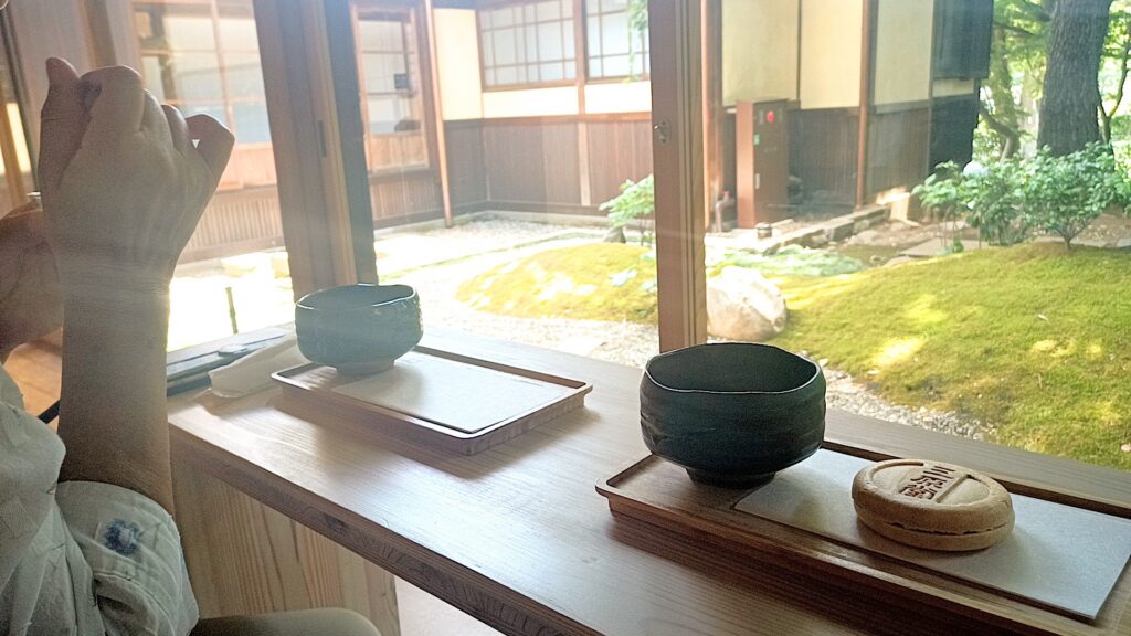 東京 荻窪 てきがいそう 荻外荘 喫茶室の抹茶