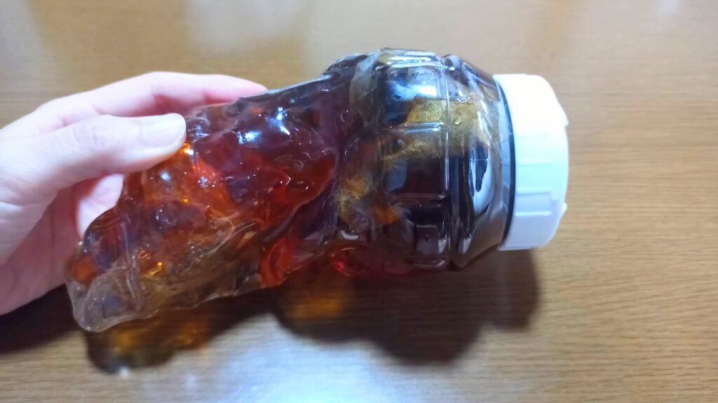 非耐熱容器を加熱する危険性!麦茶容器に熱湯を加えたら変形した