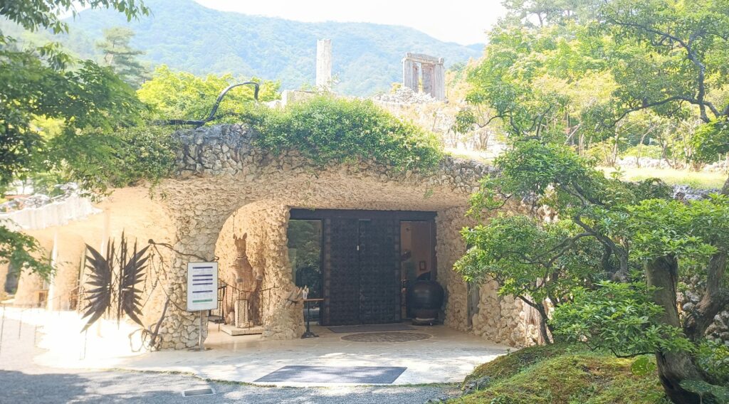 山梨県 河口湖 久保田一竹美術館