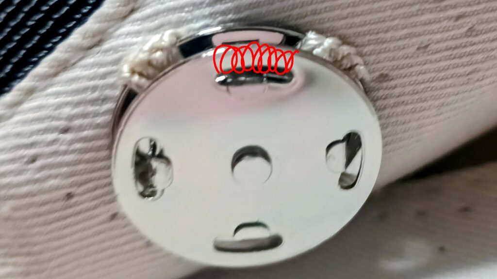 セリア マグネットホック マジックテープの代替