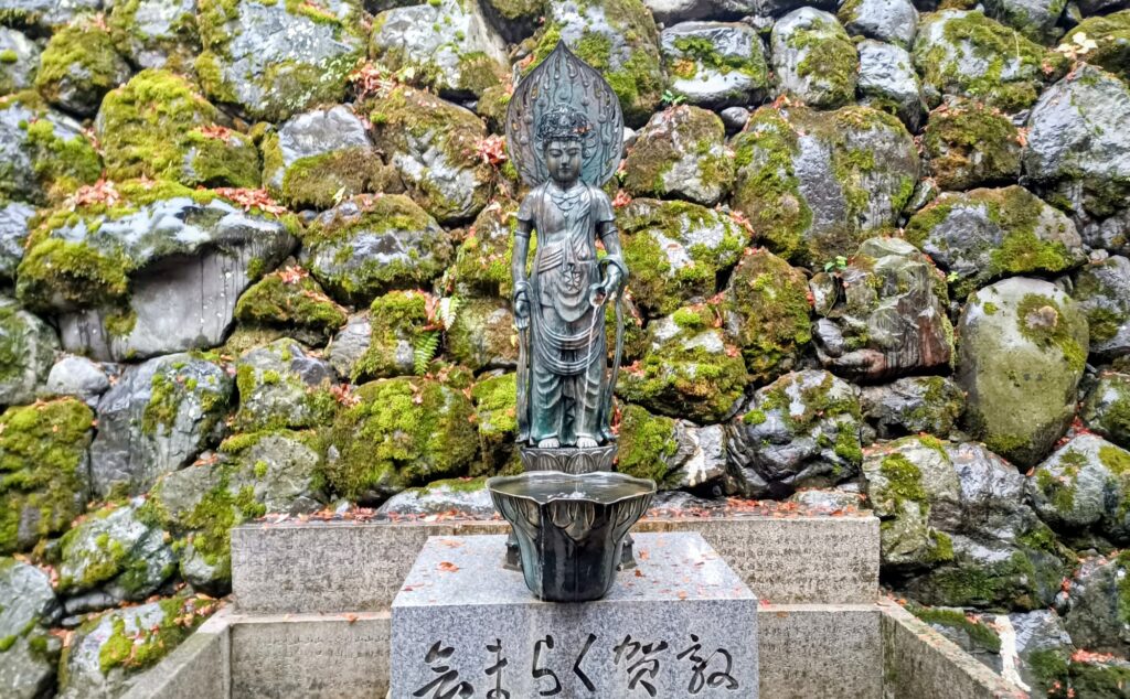 京都 鞍馬寺 還浄水 観音