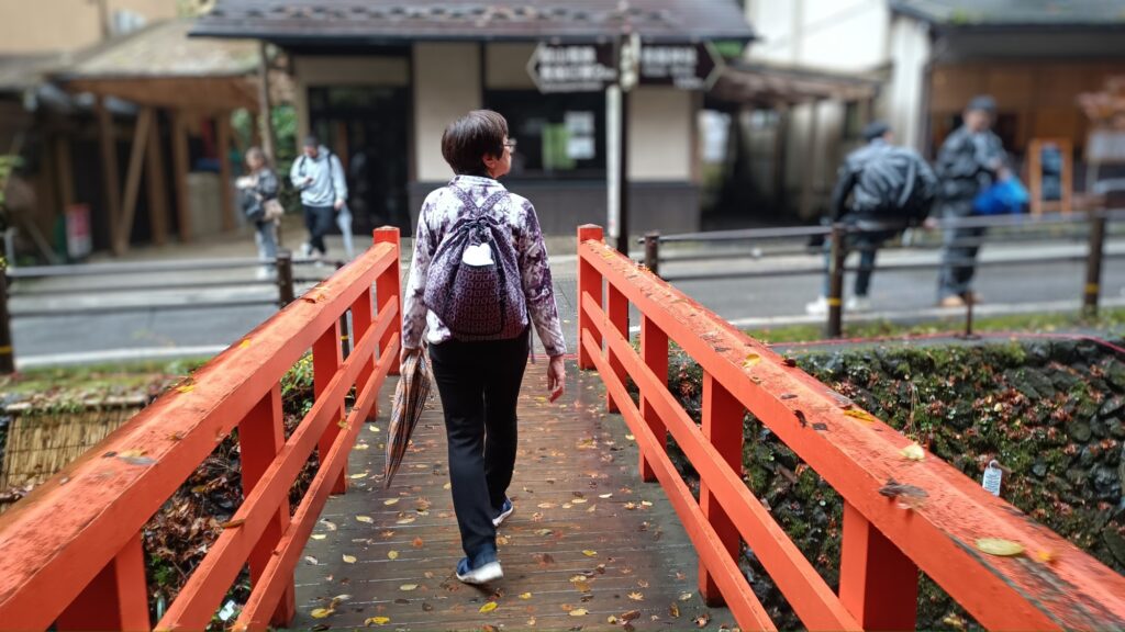 京都 鞍馬寺 西門 貴船川にかかる奥の院橋