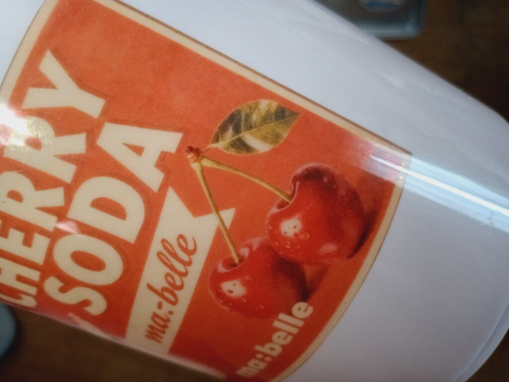 ダイソー 缶型ゴミ箱ピンク 220円 ステッカーカスタム