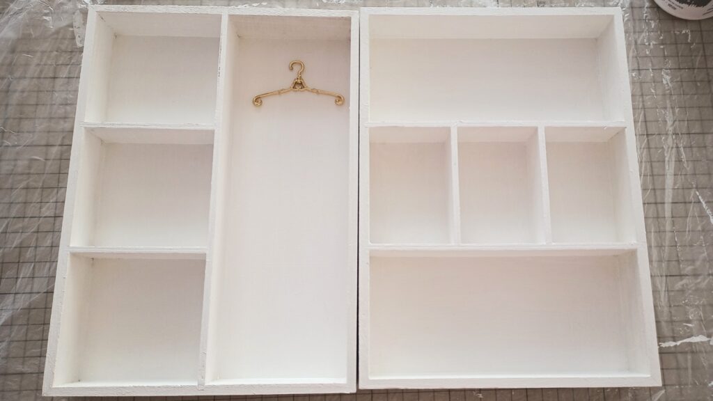 クローゼット ２度塗り後②