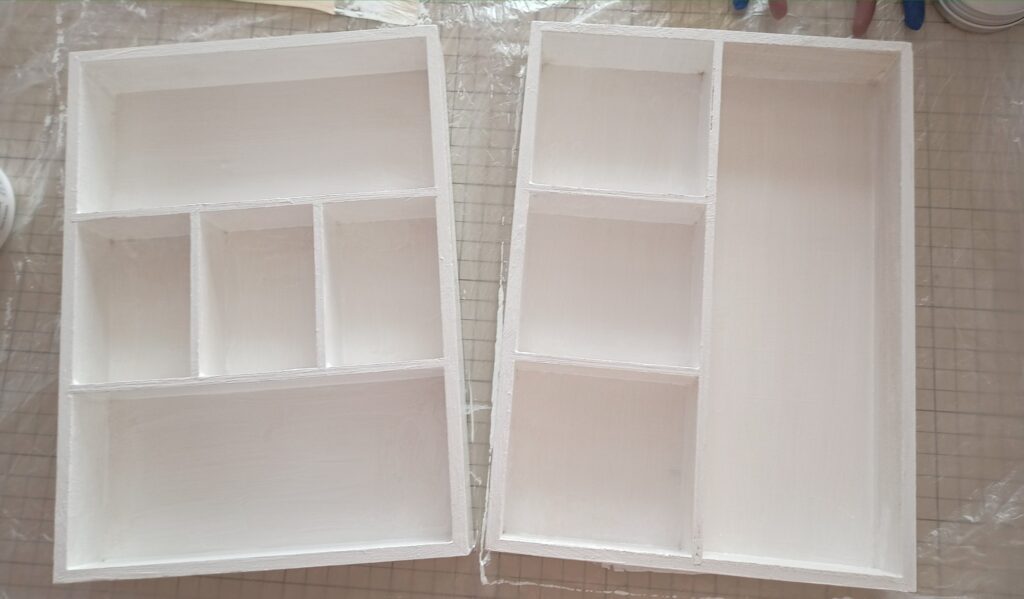 クローゼット ２度塗り後