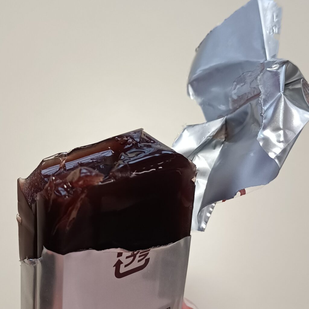 5年保存可能羊羹を開封