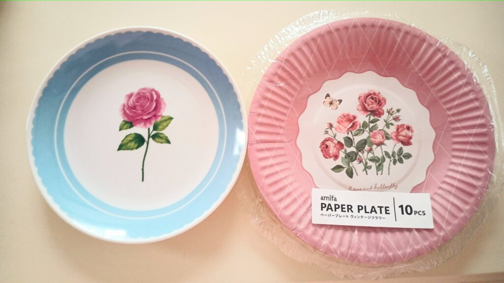 セリア 薔薇のケーキ皿