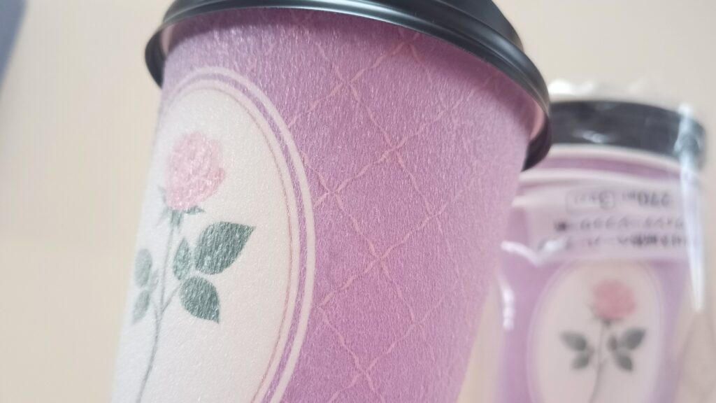 セリア 薔薇のペーパーカップ