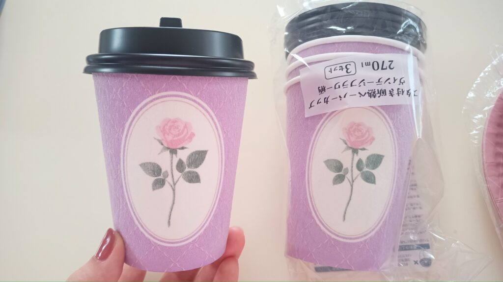 セリア 薔薇のペーパーカップ