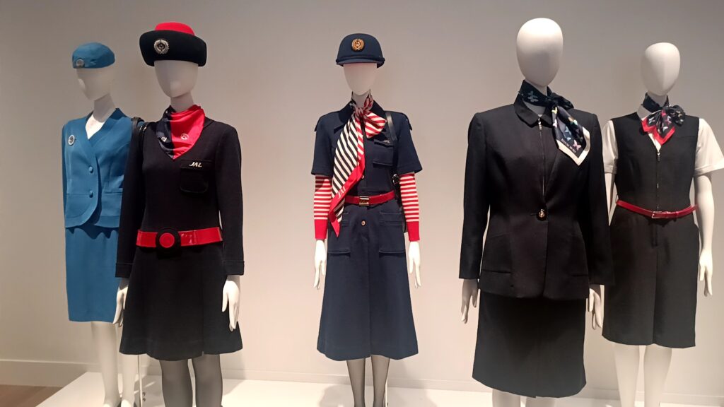 森英恵　航空会社の制服