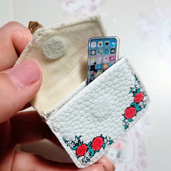 ミニチュアバッグを爆買い ホワイト